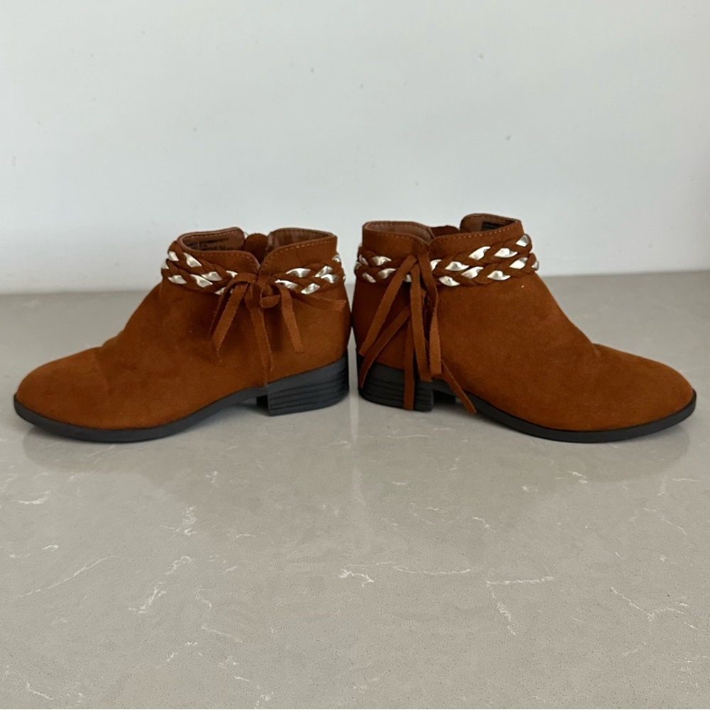 Suede Booties boots shoes chestnut zipper girls kids youth